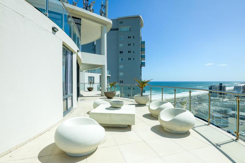 4 Bedroom Property for Sale in Bloubergstrand Western Cape